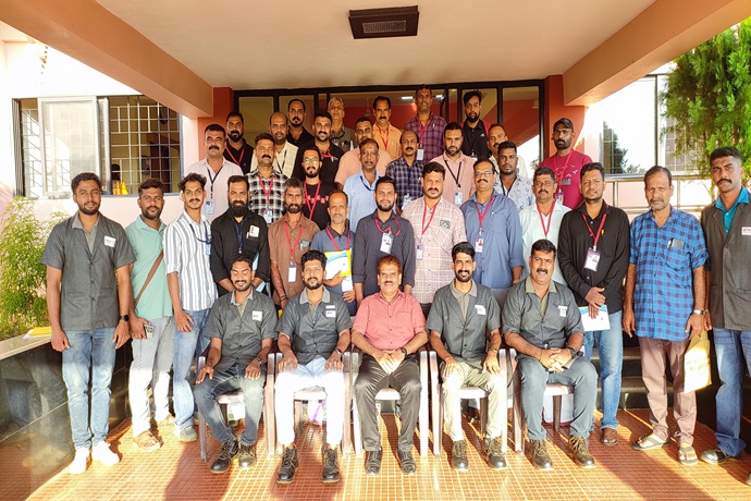 HAZARDOUS GOODS DRIVERS TRAINING BATCH 25') }}